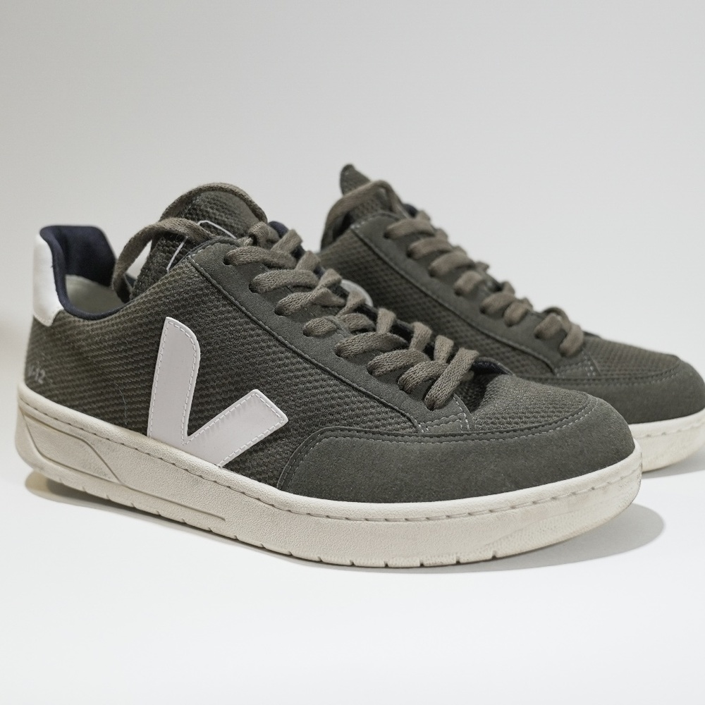 Veja V-12 B-Mesh Shoes - Men